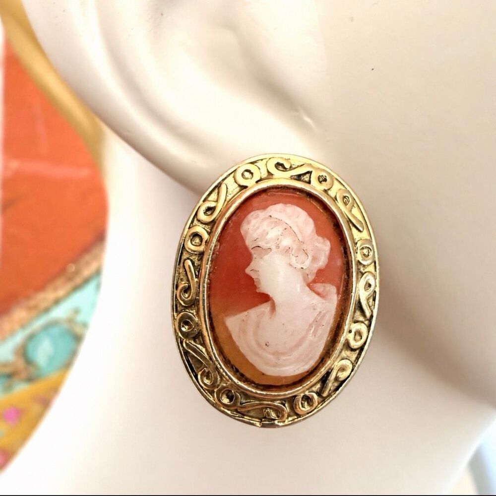 Vintage Carved Shell Cameo Clip-On Earrings Ornate Gold Tone